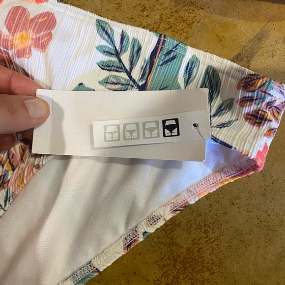 NWT Roxy Floral Bikini - Picture 8 of 10